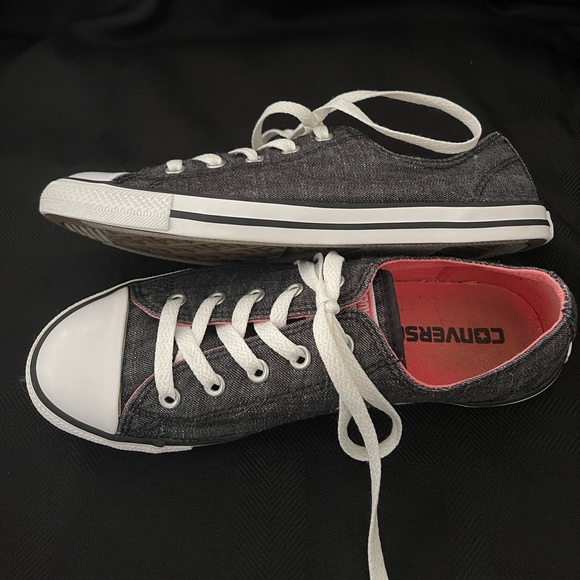 Womens All Star Converse Size 7 - Picture 5 of 12